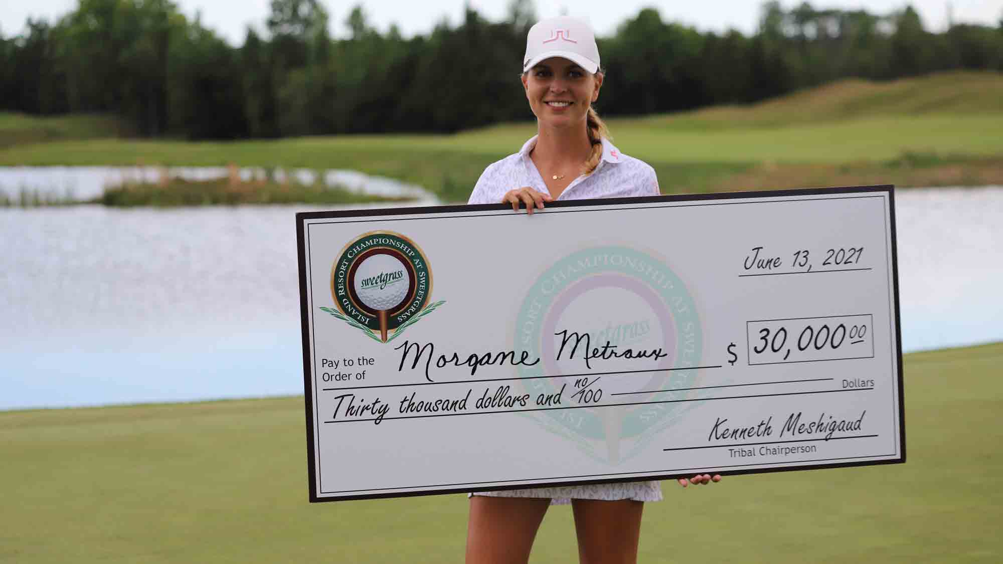 islandresortchamp21r3---morgane-metraux-champion-86_2000x1125.jpg